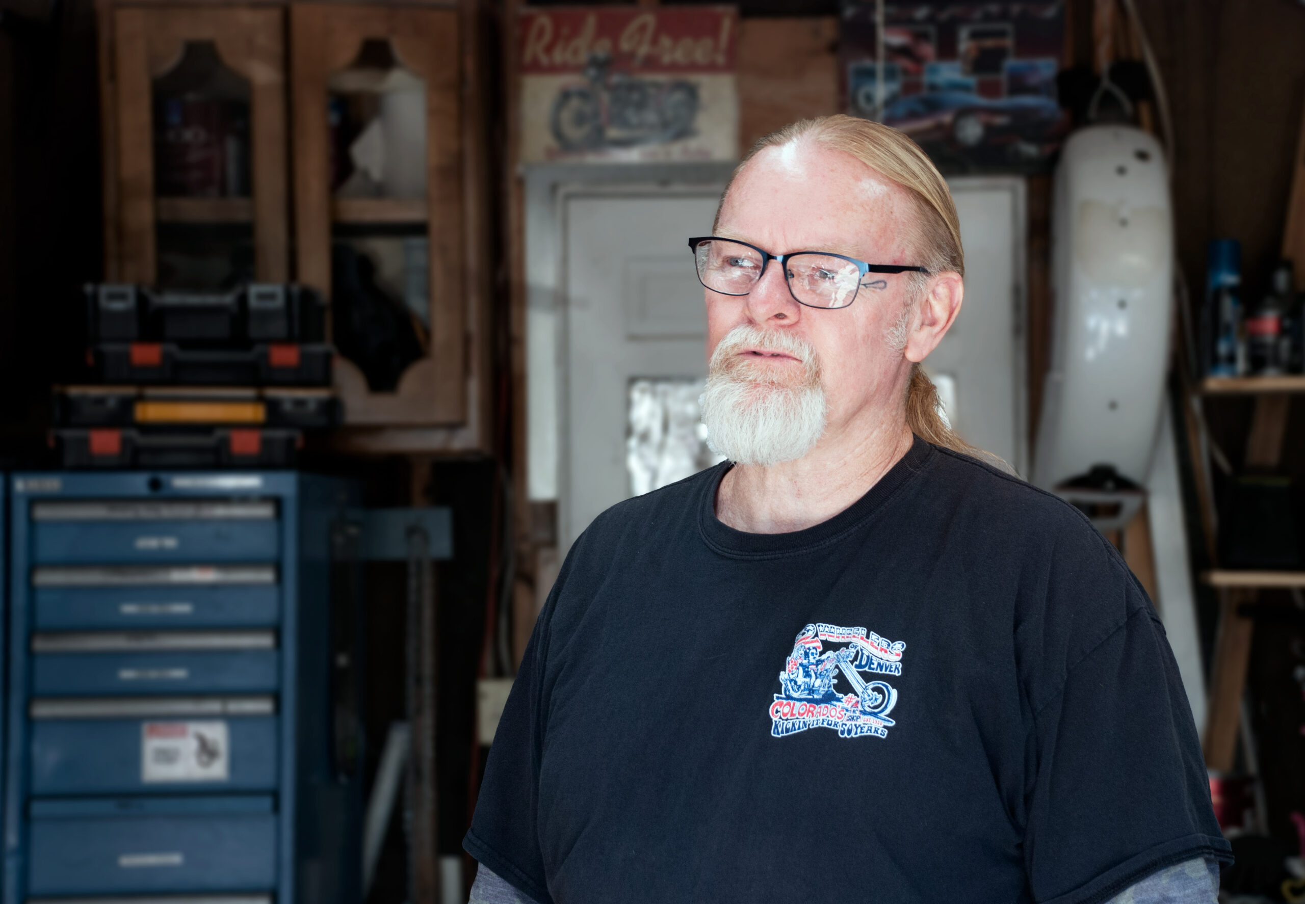 PSD edit DSC_0334 - tear in the wind