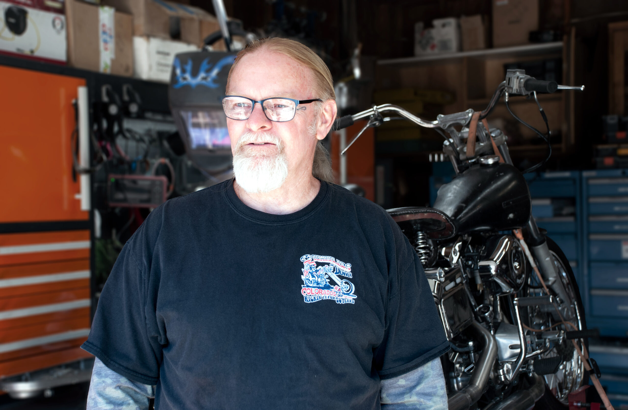 PSD edit DSC_0408 tear in the wind